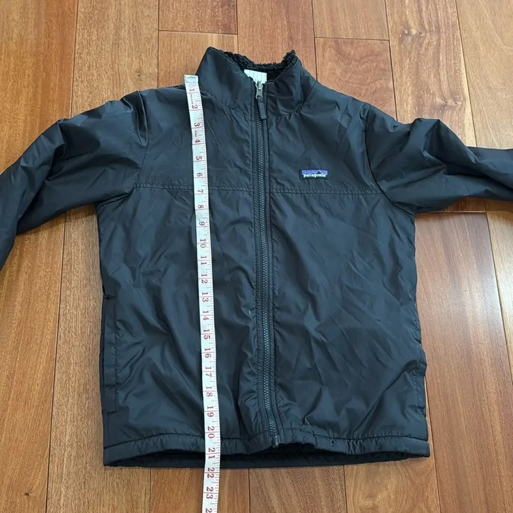 Patagonia Black Kids Reversible Shelled Microdini‎ Jacket size M